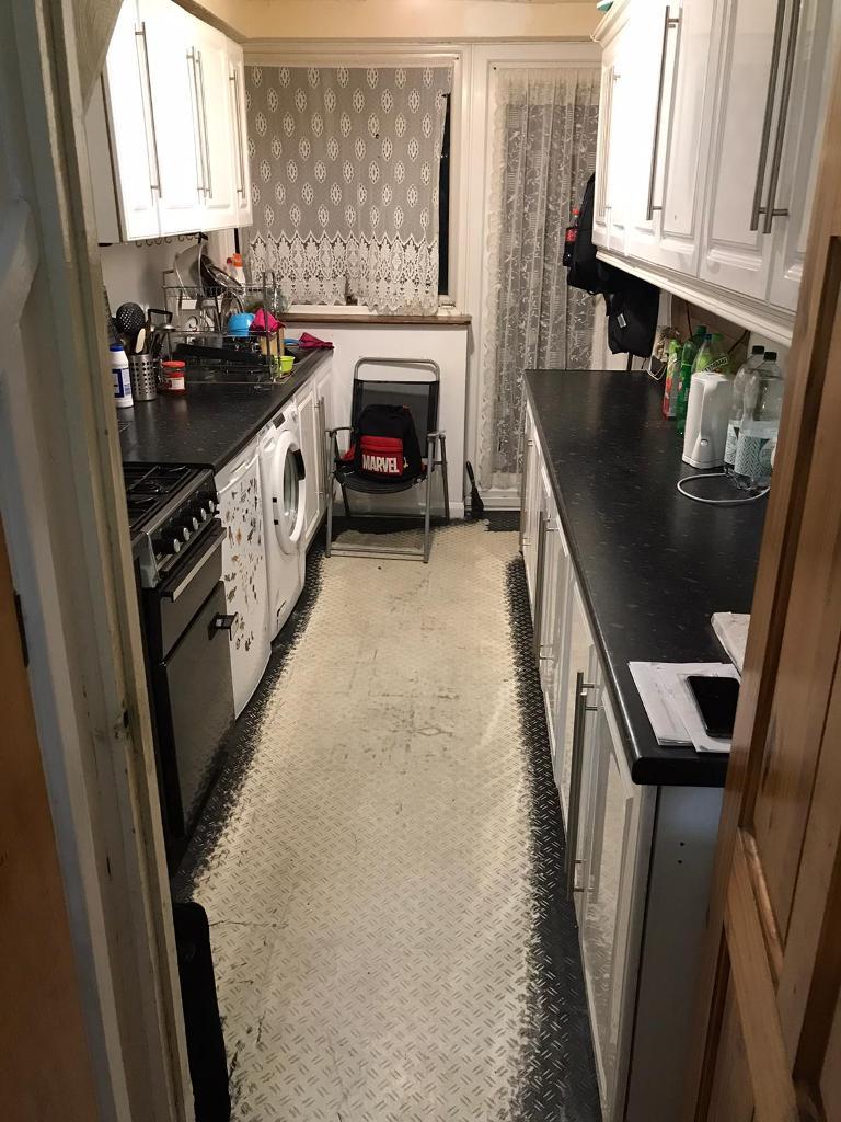 Terraced to Rent in Essex, RM13 9NW by Adamson Knight Estate Agents