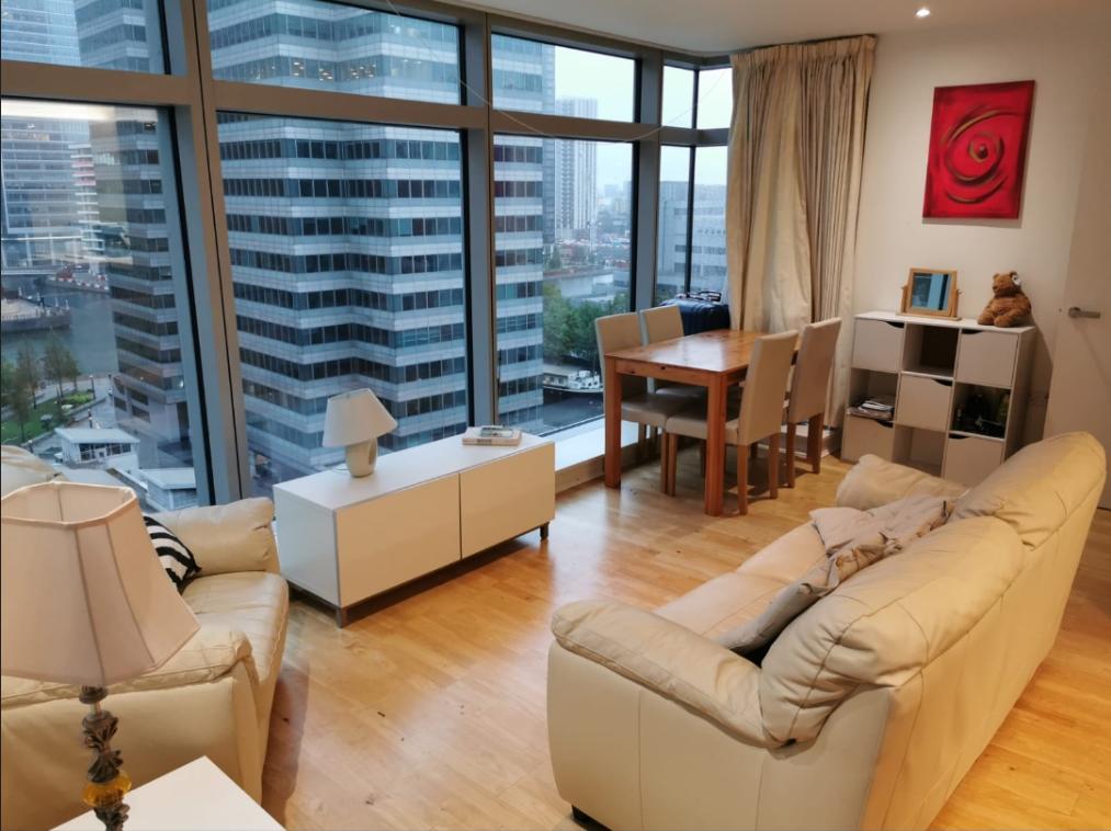 2 Bedroom Apartment to Rent in London, E14 9HD by Adamson Knight Estate Agents