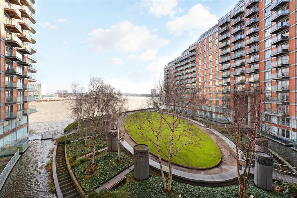 New Providence Wharf, 1 Fairmount Avenue, Canary Wharf, London, E14 9BF