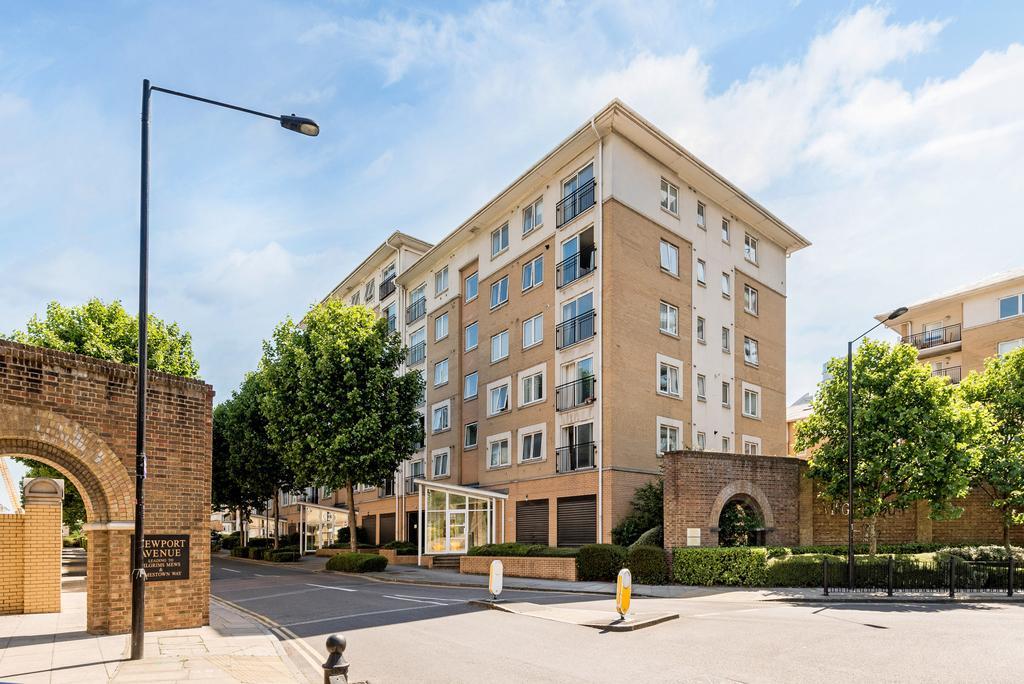 2 Bed Flat Property for Sale in Canary Wharf, E14 2DG by Adamson Knight Estate Agents