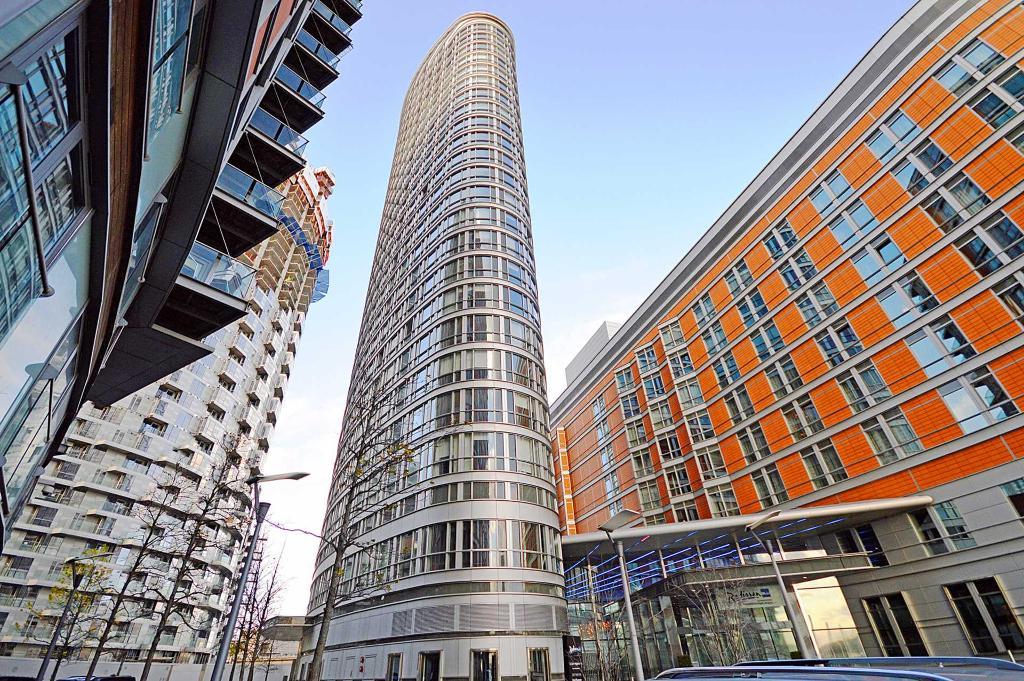 Studio Property for Sale in Canary Wharf, Blackwall Way, E14 9JD by Adamson Knight Estate Agents