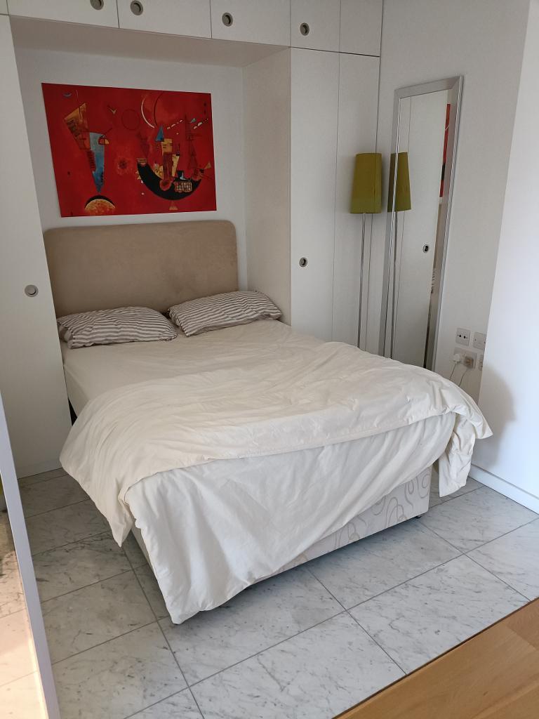 Flat to Rent in London, E14 9JD by Adamson Knight Estate Agents