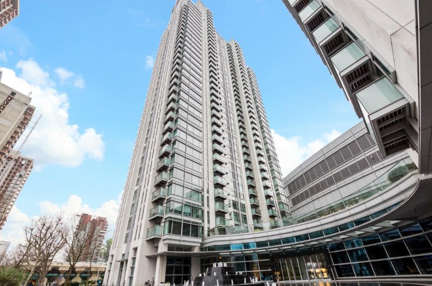 1 Bed Flat Property for Sale in London, E14 9HA by Adamson Knight Estate Agents