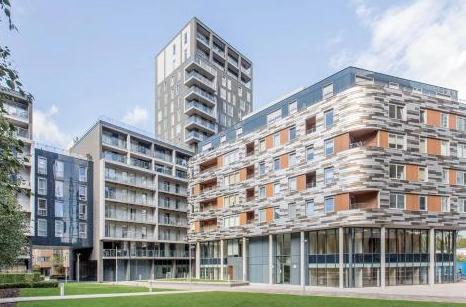1 Bed Studio Property for Sale in London, E14 9DR by Adamson Knight Estate Agents