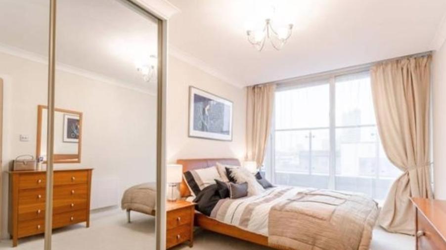2 Bedroom Flat to Rent in London, E14 5SE by Adamson Knight Estate Agents