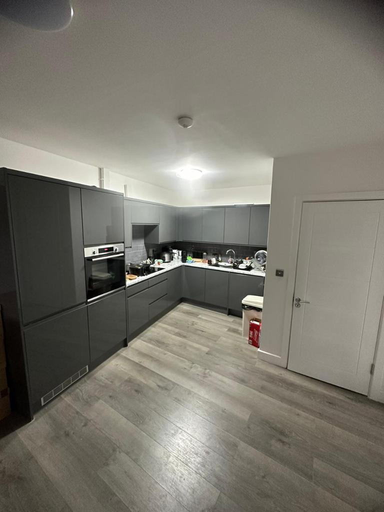 2  Bed Apartment Property to Rent in London, E3 2SG by Adamson Knight Estate Agents