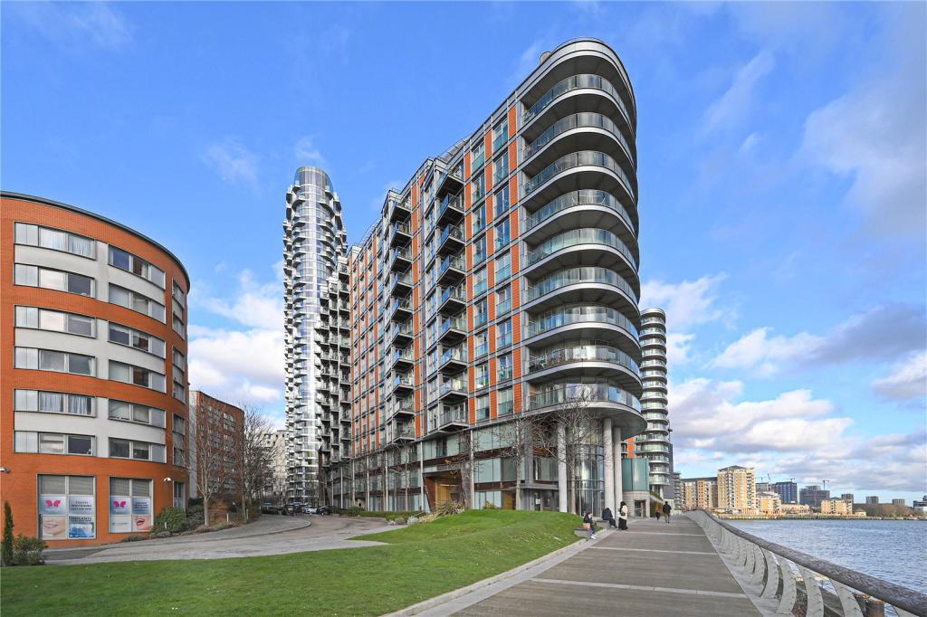 New Providence Wharf, 1 Fairmount Avenue, London, E14 9PB