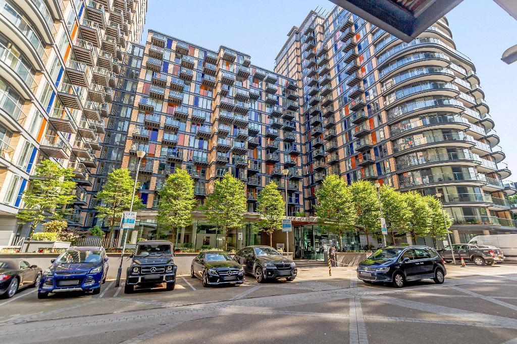 Studio Property for Sale in Canary Wharf, South Quay, E14 9DF by Adamson Knight Estate Agents