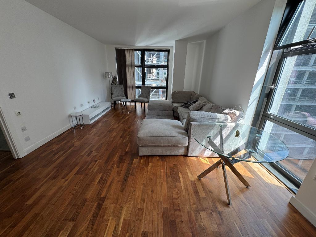 1  Bed Apartment Property for Sale in London, E14 9LT by Adamson Knight Estate Agents
