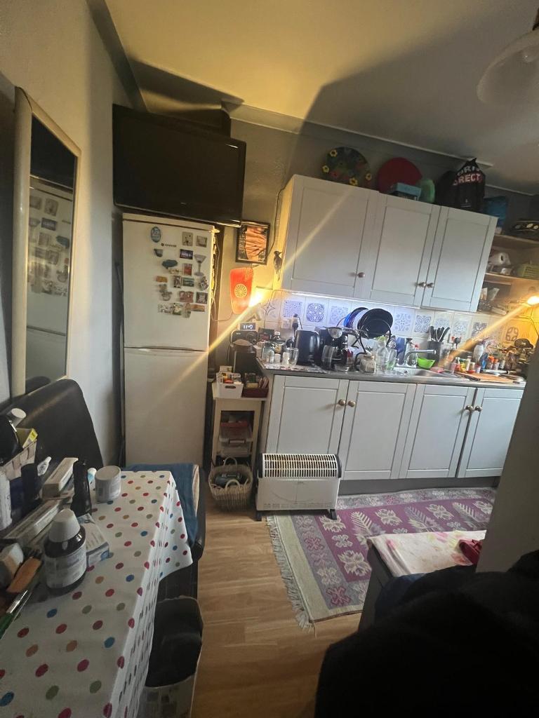 Detached for Sale in London, E5 0LP by Adamson Knight Estate Agents
