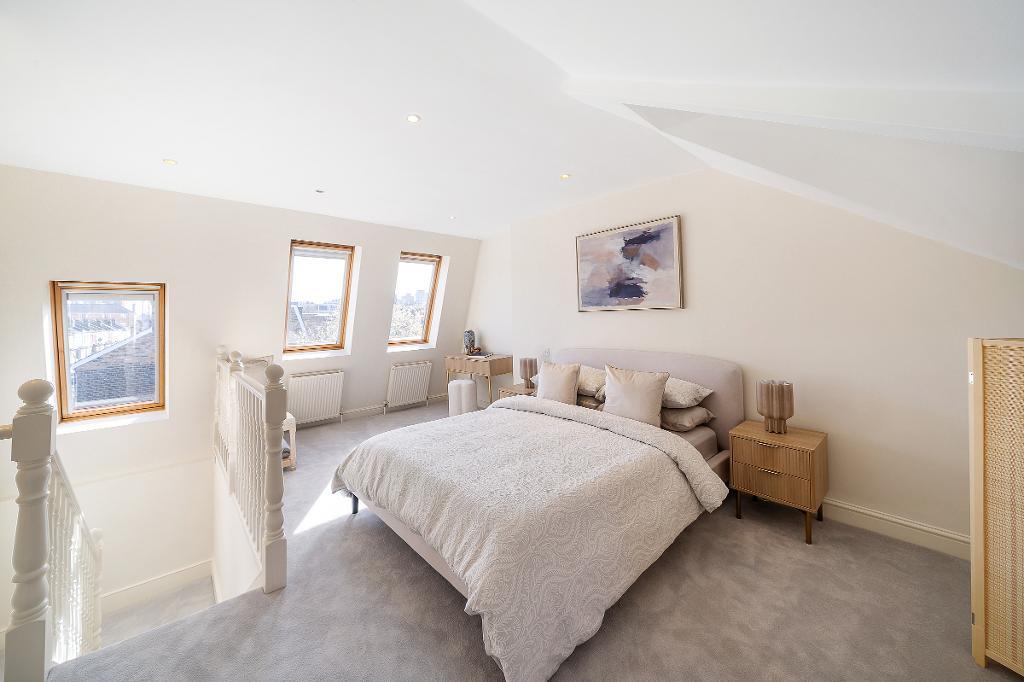 Flat to Rent in London, SW6 3ER by Adamson Knight Estate Agents