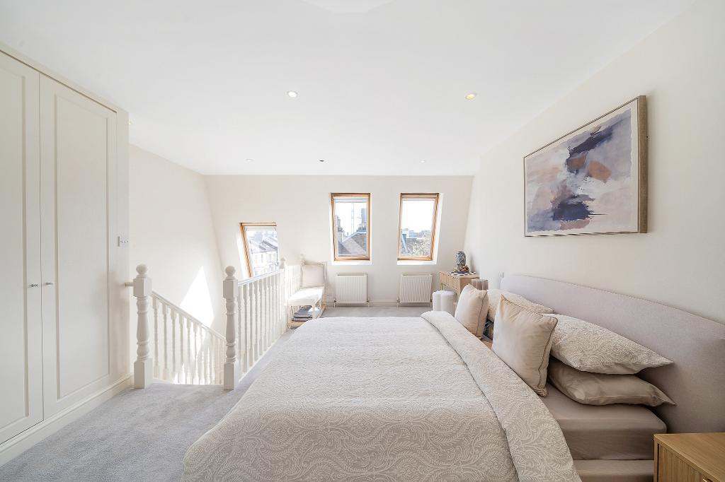 Flat to Rent in London, SW6 3ER by Adamson Knight Estate Agents