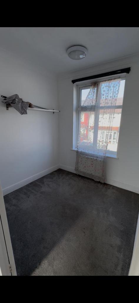 Terraced to Rent in Essex, RM17 5YR by Adamson Knight Estate Agents